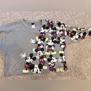 Long sleeve, thin Mickey Mouse cropped sweater